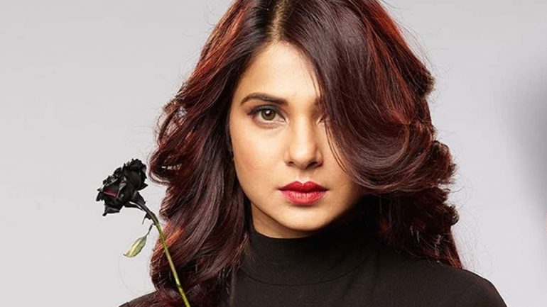 Jennifer Winget – Taille – Poids – Mensurations – Couleur des yeux