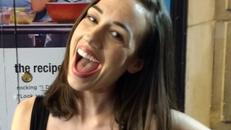 Colleen Ballinger – Taille – Poids – Mensurations – Couleur des yeux