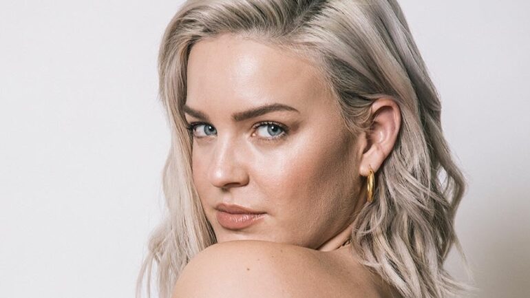 Anne-Marie Biographie, Faits, Couleur Préférée, Films Préférés, Petit Amis