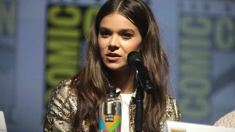Hailee Steinfeld Taille – Poids – Mensurations – Couleur des yeux